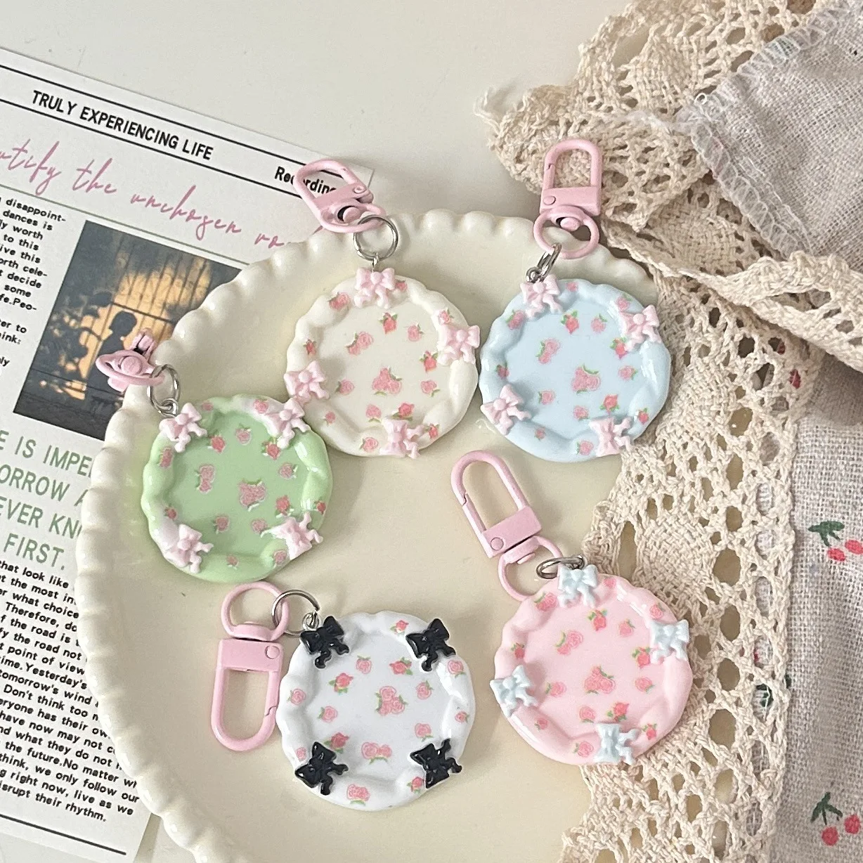 Kawaii Pendant Sweet Style Bag Chains Round Flower Bow Plate Keychain Cute Macaron Girl's Bag Pendant Best Friend Gift Accessory