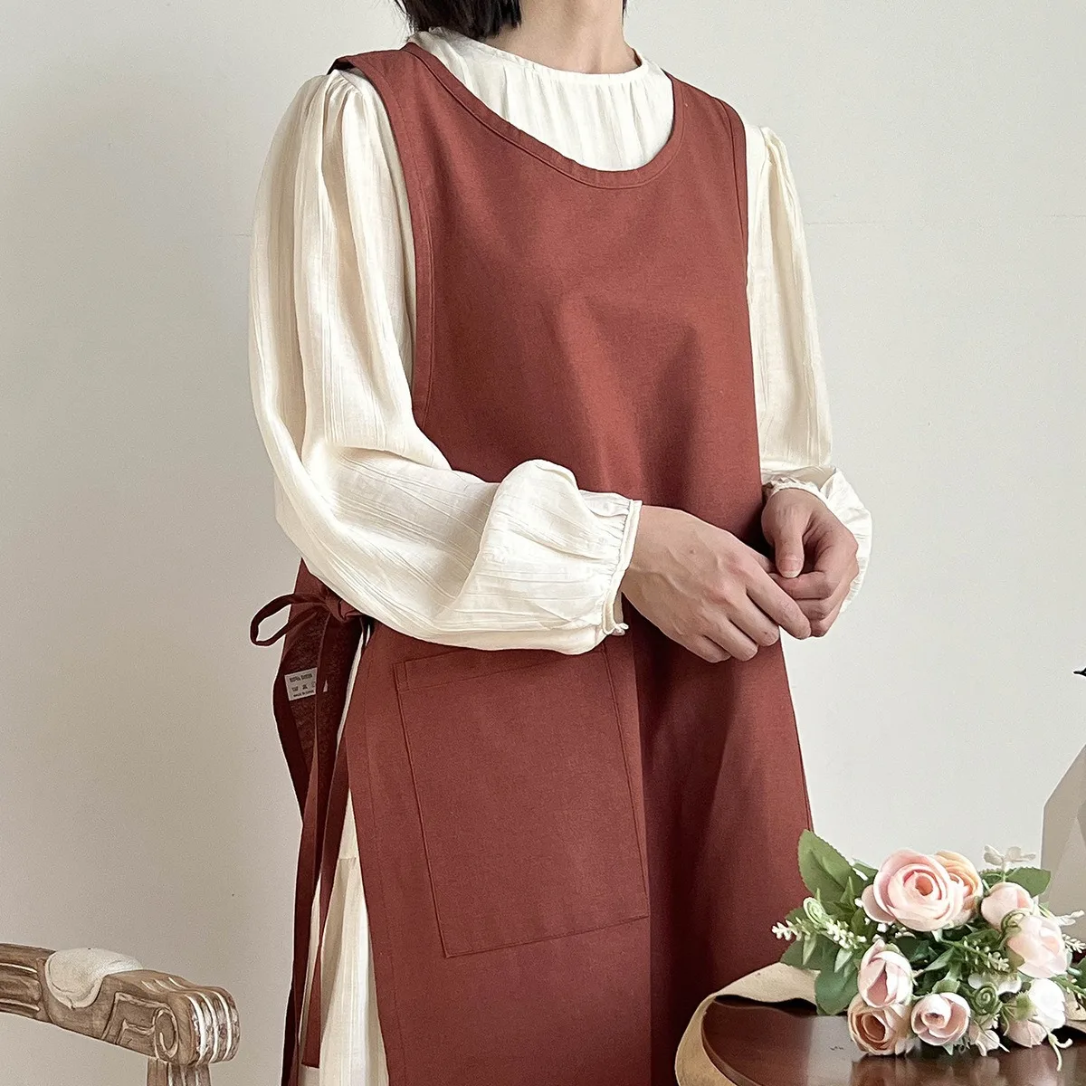 

Kitchen Apron Restaurant Apron Chef Apron Kitchen Florist Overalls Cook Sleeveless with Pockets Japanese Style Pinafore