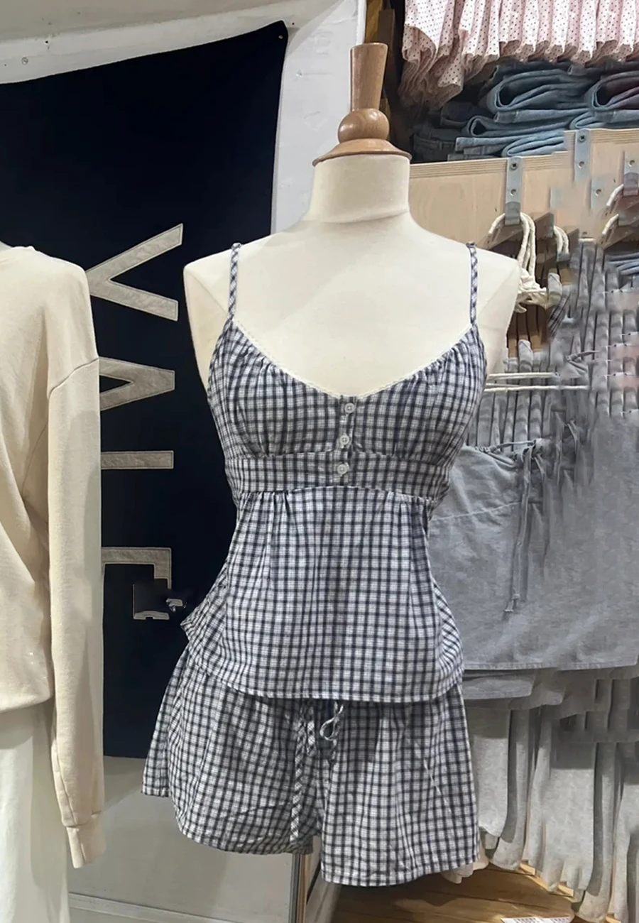 

Винтажный клетчатый комплект с шортами на бретелях и пуговицами, женские тонкие майки с v-образным вырезом и шнуровкой сзади + толстовки на шнуровке, милые милые хлопковые комплекты из 2 предметов