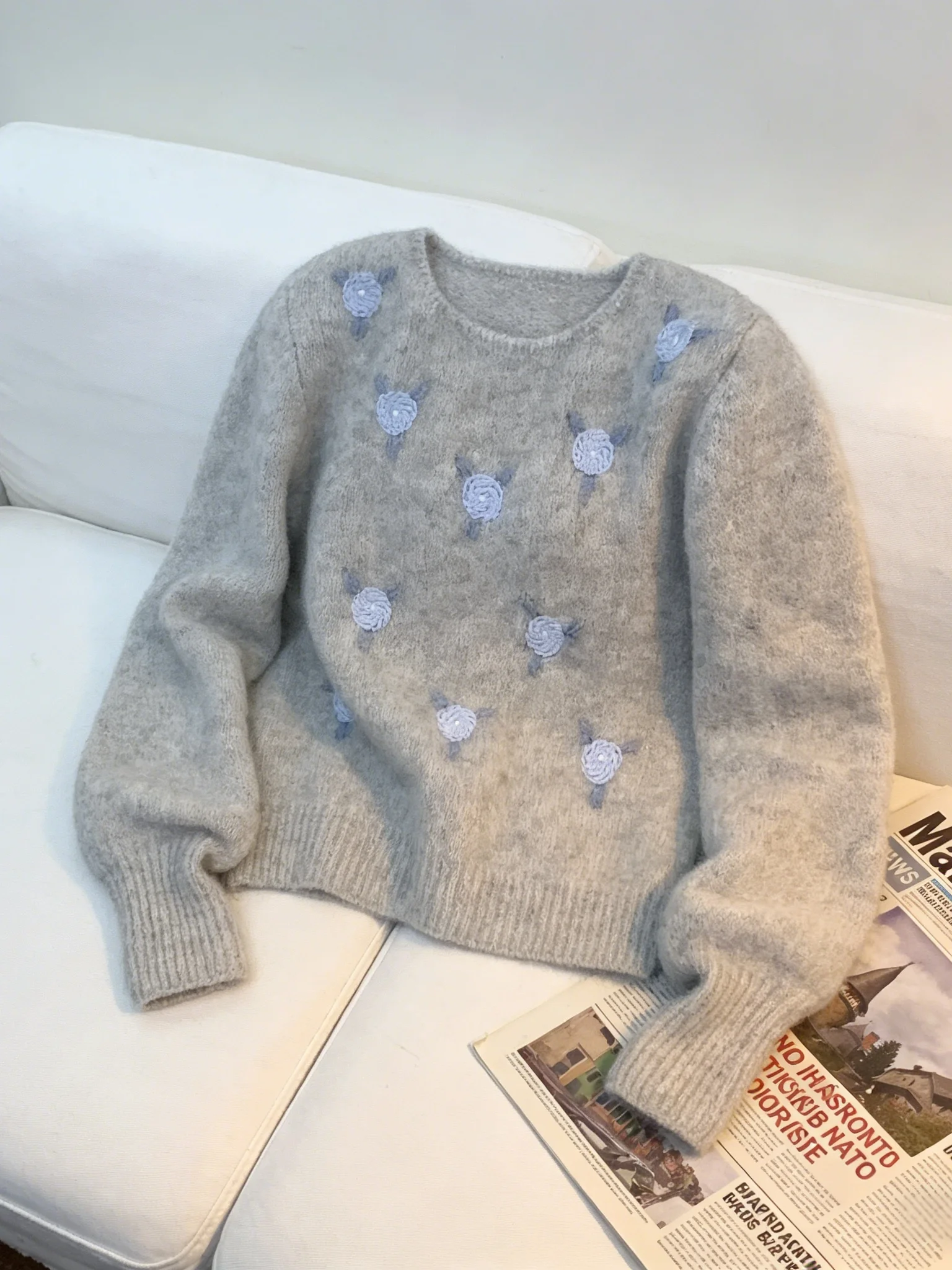 

Spring New plus Size round Neck Long Sleeve Fashionable Sweater Women's Small Flower Stylish Versatile Elegance Top