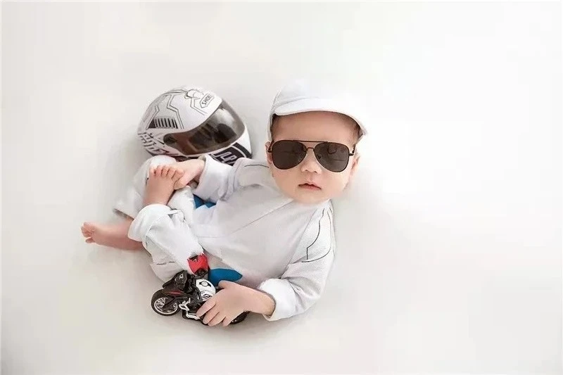 Newborn Baby Boys Photography Props F1 Racing Costume Overalls Caps Motorcycle Helmet Cool Studio Photoshoot Accessories Prop