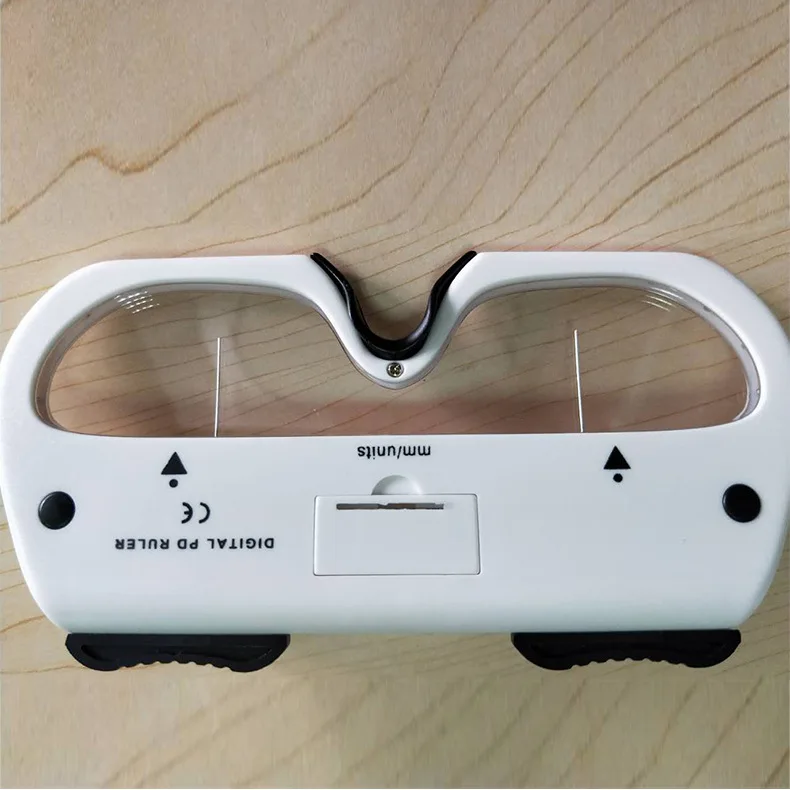 Simple digital display pupil distance measuring ruler optometry