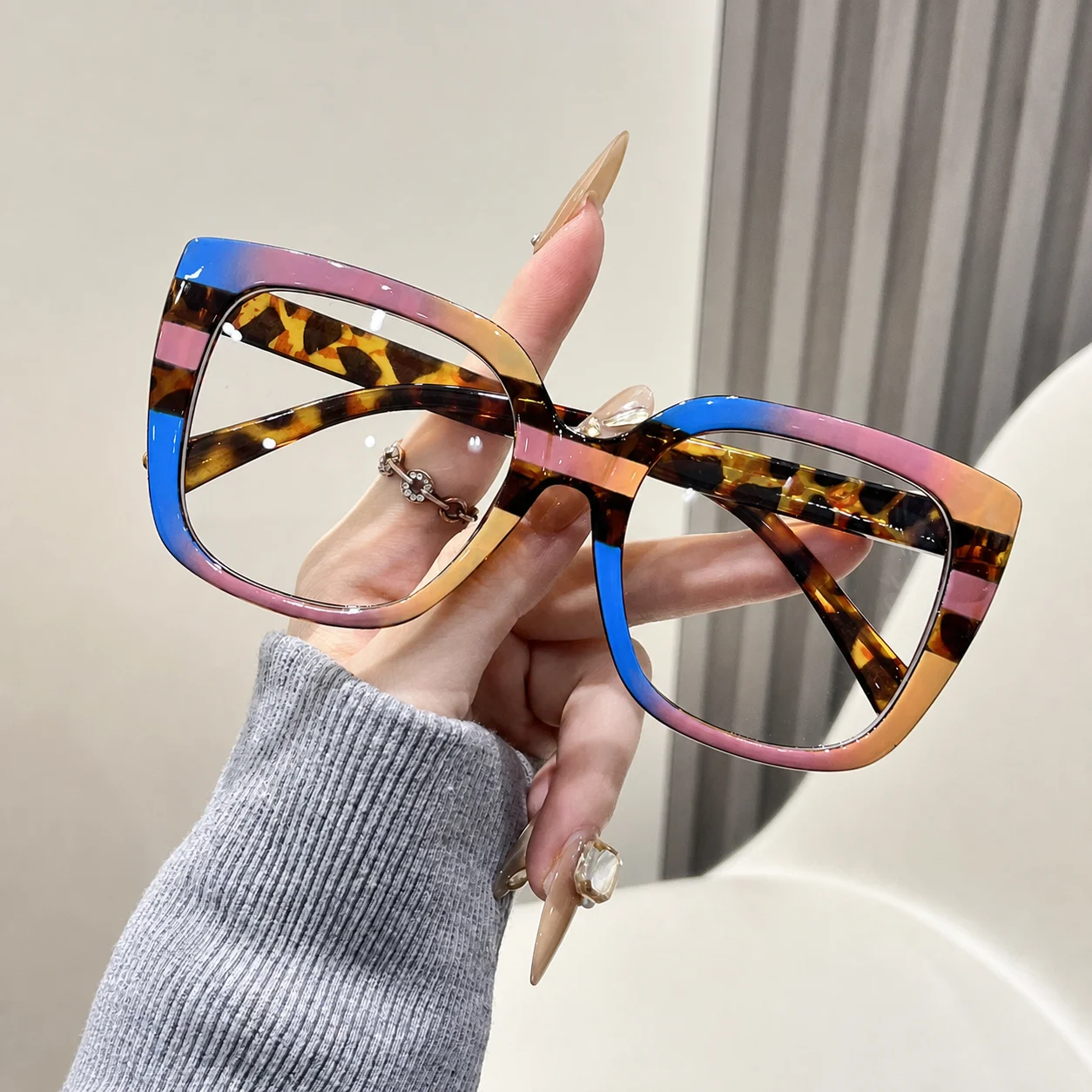 Aesthetic Cat Eye Glasses Frame Women Large Retro Square Sunglasses Clear Lens Zero Power for Women Accessories Eyewear