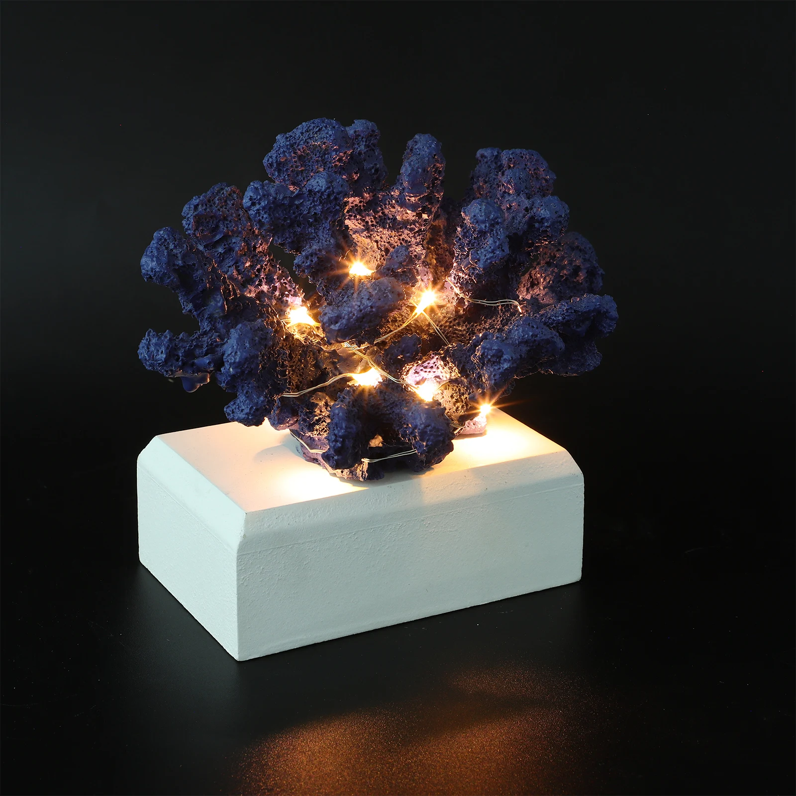 

LED Coral Tabletop Coral Ornament Resin Figurine Lightweight Craft Home Office Hotel Ornament Tabletop Decorative
