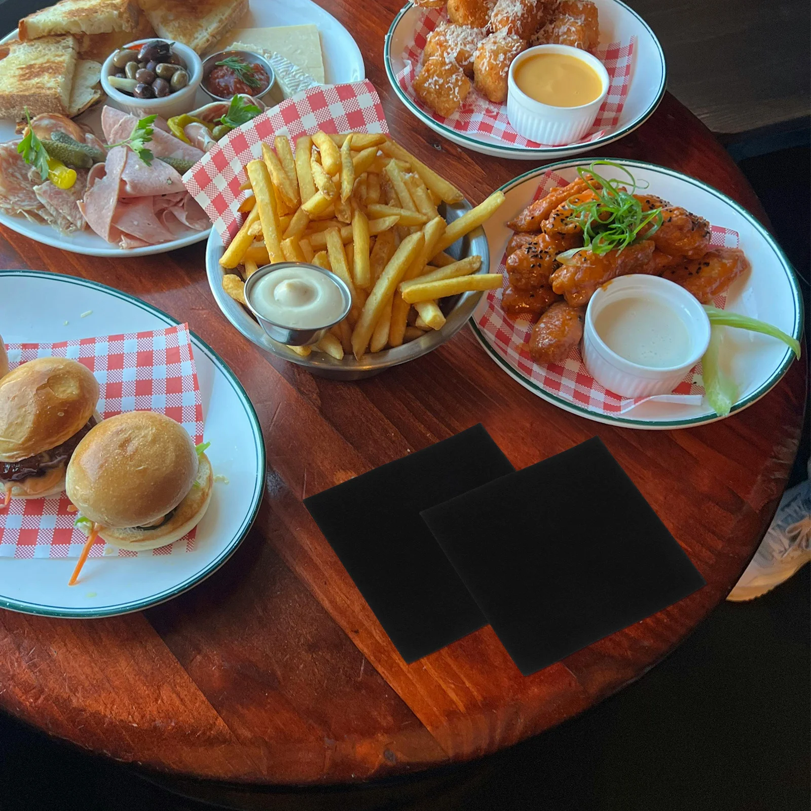 

25Pcs Dust-Free Napkins Black Soft Lint-Free for Bars Restaurants Cocktail Lounges Grill Cleaning Cloth Wipes