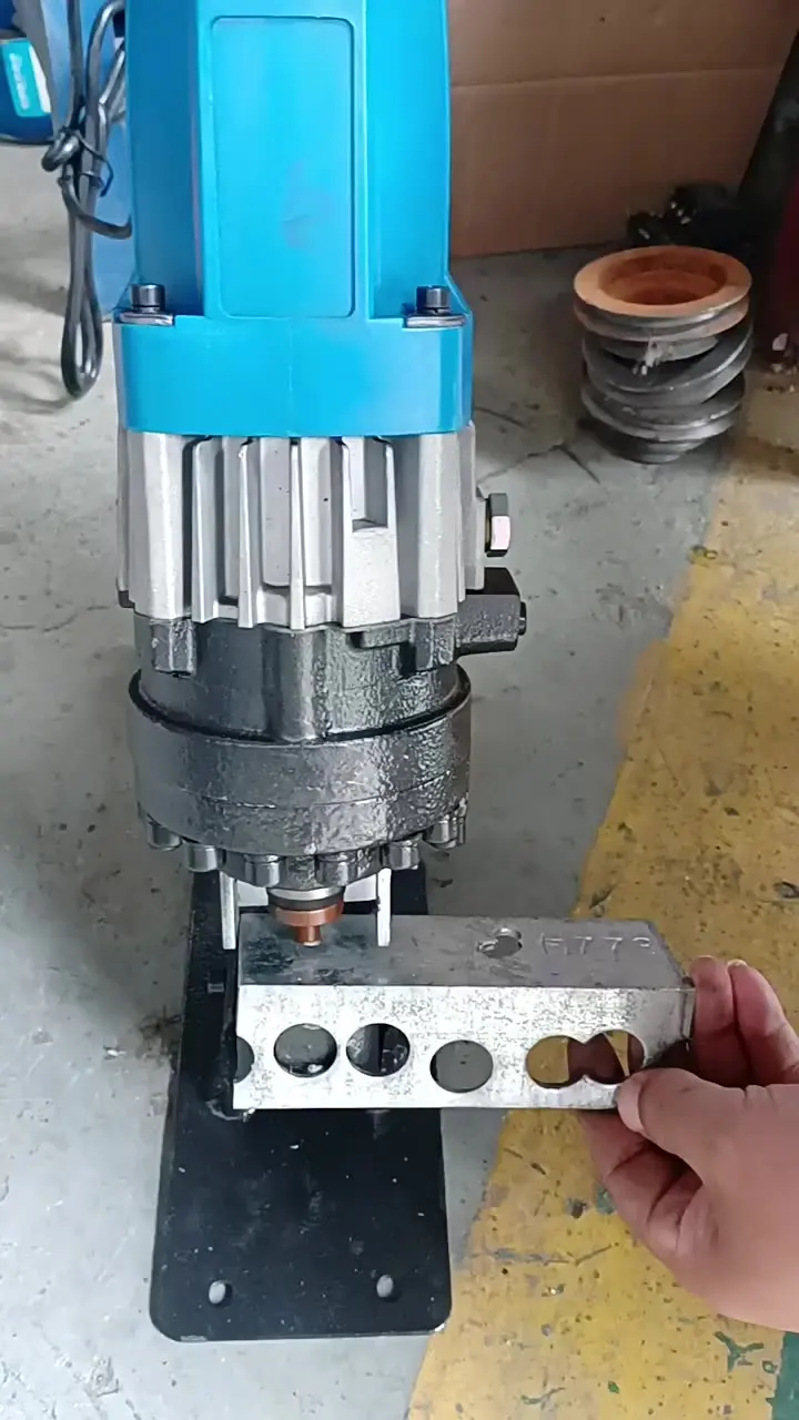 Punching Machine for Angle Steel Channel Steel Small Angle Iron Portable Punching and Drilling Tool