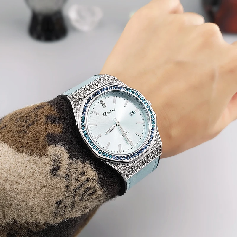 ساعة كوارتز نسائية أنيقة بأحجار الراين الملونة وحزام سيليكون أنيق ووجه دائري دقيق - إكسسوار عصري f