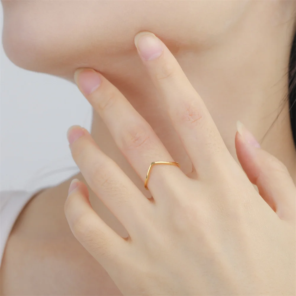 Minimalist Stackable Wave Rings for Women Geometric Finger Ring Stainless Steel Golden Jewelry Thin Rings Set Daily Party Wear