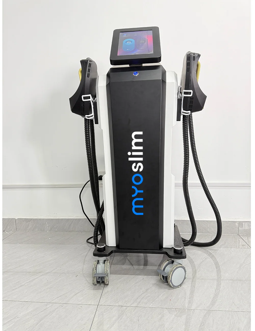 6500 واط HIEMT RF عالية الكثافة الاهتزاز نبض الكهرومغناطيسي تشكيل الجسم المهنية نمو العضلات وحرق الدهون EMSMachine