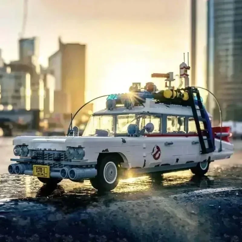 2352 Stück Ghostbusters ECTO-1 10274 Kreativer Fahrzeug-Baustein, kompatibel mit Ziegelsteinen, Spielzeugauto-Modellauto-Set für Erwachsene als Geschenk