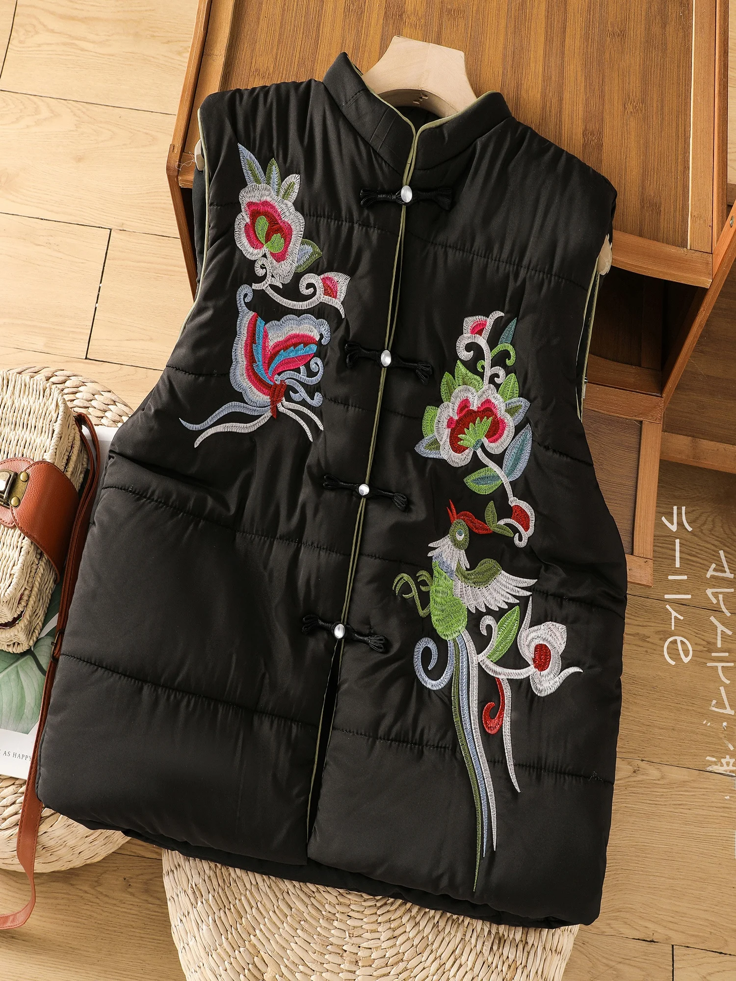 เสื้อกั๊กผ้าฝ้ายปักลายสำหรับผู้หญิง เสื้อคลุมกันหนาวสไตล์คลาสสิกสำหรับสุภาพสตรี ลายดอกไม้แบบกลม