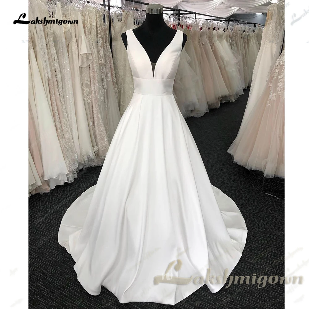 Lakshmigown-vestido de novia sin mangas para mujer, prenda de satén suave con cuello en V, línea A, espalda abierta, abiti da sposa, 2025