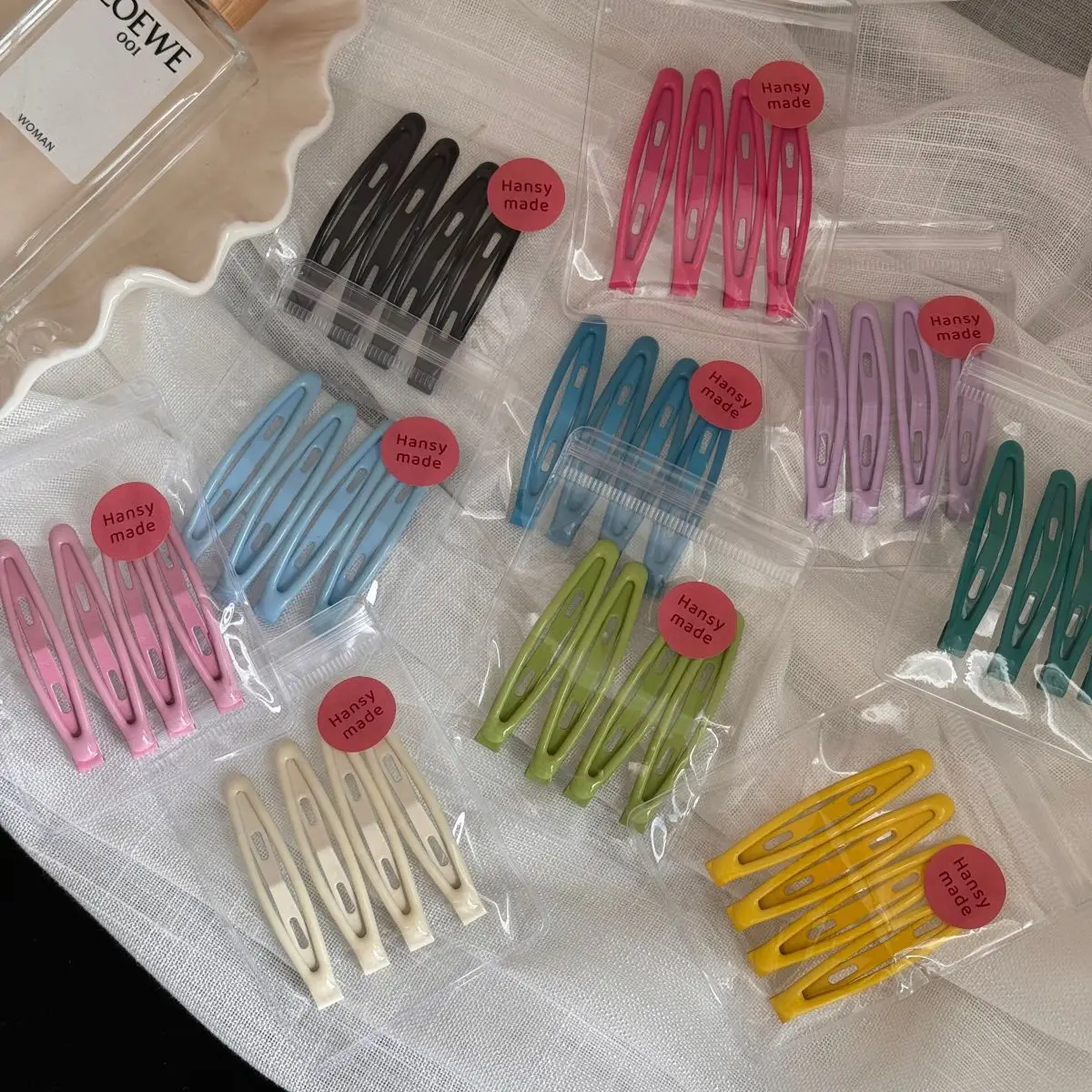 Hair Clips 4 Pcs Sturdy Colorful Plastic for Side Bangs Makeup Face Wash Styling Ladies Lightweight Comfortable Hair Clips