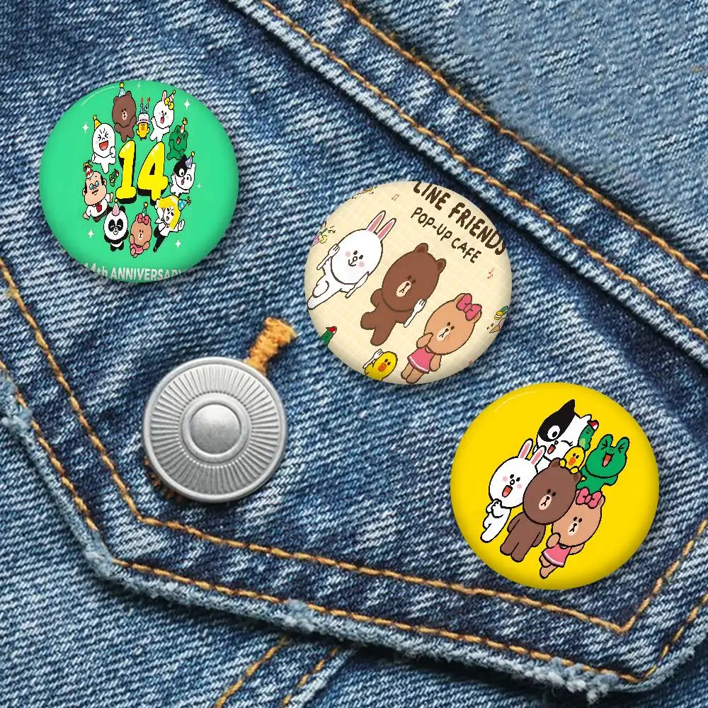 

L-Lines F-Friends Brown Bear Customizable Soft Button Pin For Women Creative Jewelry Funny Badge Cartoon Lover Hat