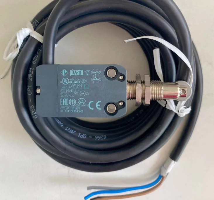 New original Pizzato NF G110FB-DN5  limit switch