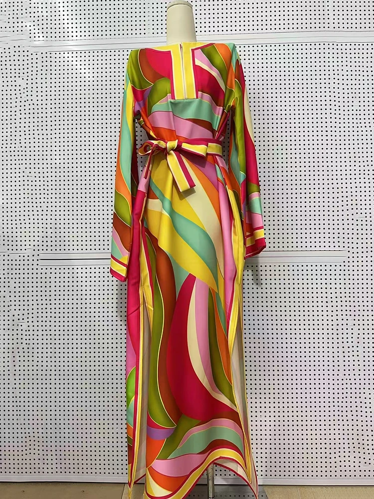 

Summer 2025 women's retro geometric print semi-open collar tie cinched waist dress, loose hem slit fashionable puffy skirt