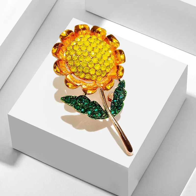

Sunflower Women Brooch Pin Wedding Party Dress Brooch For Girls Cute Candy Lapel Corsage Pin Korean Flower Pearl Crystal Jewelry
