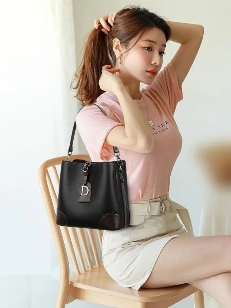 

Classic Messenger Bag For Women A Smart And Polished Look For School Projects And Office Tasks