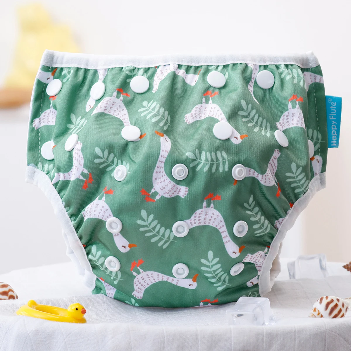 HappyFlute fraldas de pano impermeável, estampas de animais, calça de piscina para bebê, cobertura de fraldas, lavável e ajustável, 1pc