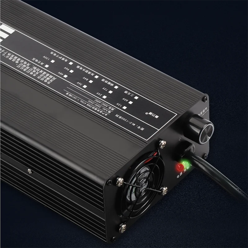 12 فولت 24 فولت شاحن بطارية ليثيوم 40A 30A 25A 14.6 فولت 29.2 فولت 12.6 فولت RV رافعة شوكية سيارة الغسيل ليثيوم أيون Lifepo4 حمض الرصاص تهمة 4S 8S 7S