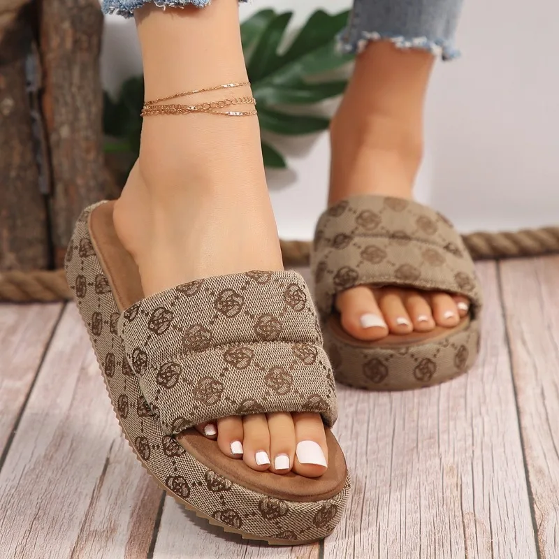 Summer New Women's Round Head Flat Soled Non-slip Slippers Woman Khaki Thick Soled Embroidered Slippers Female Zapatos De Mujer