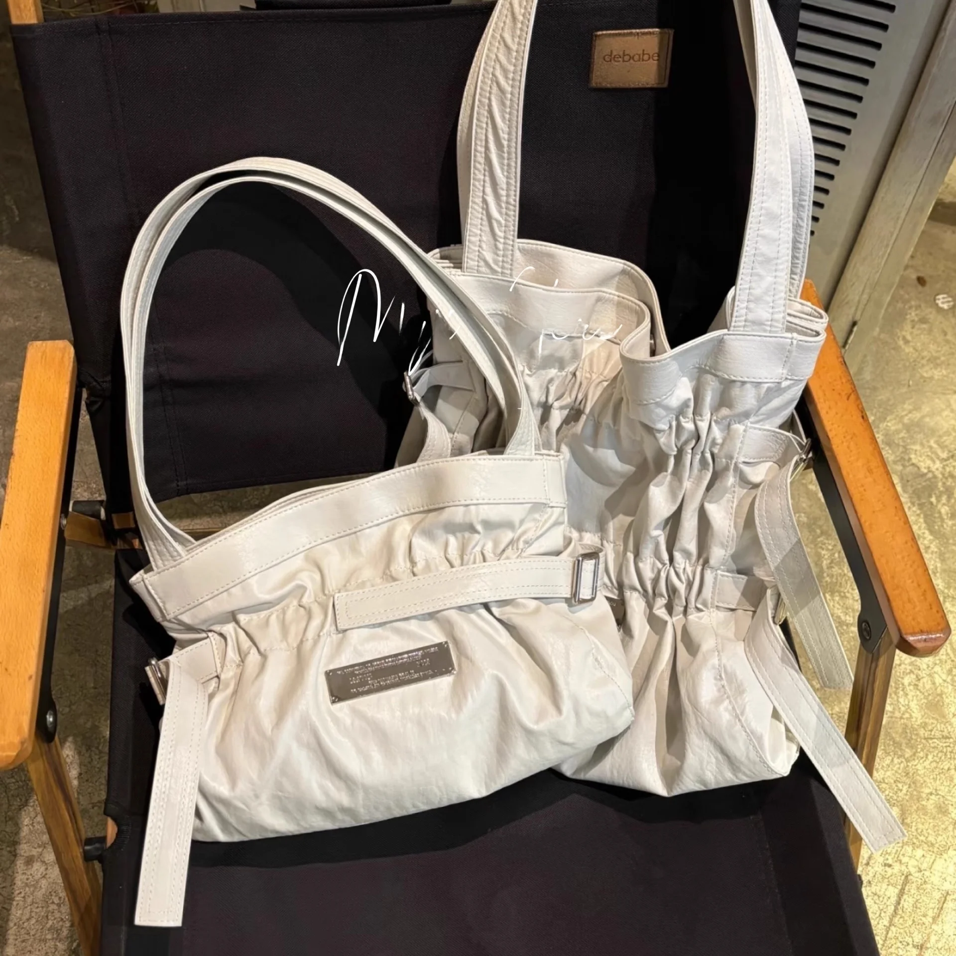 

Sweet Folded Chien Coop General Store Сумка для подмышек Корейская сумка на одно плечо для женщин для ежедневного использования