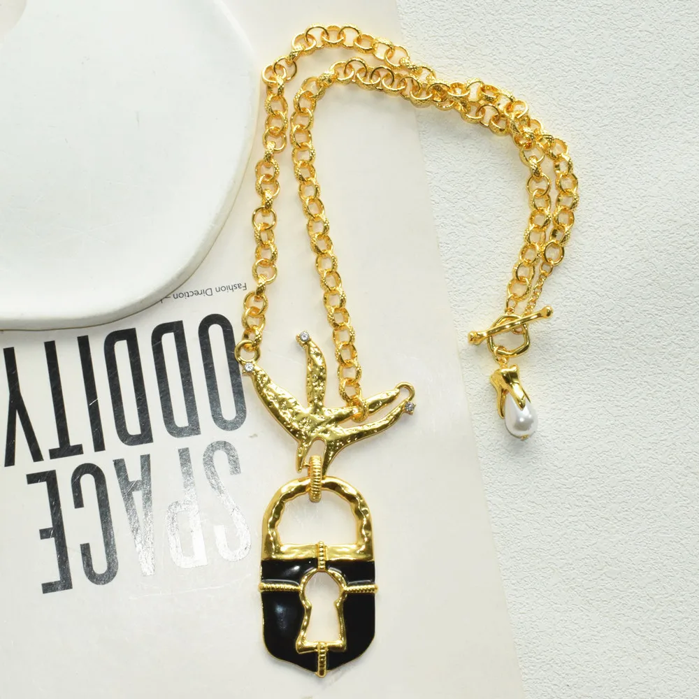 Vintage Übertriebene Metall-Ohrringe mit Schwarzem Emaille-Schloss für Damen, Modeschmuck, Trendige Statement-Kleidungsaccessoires – Detail 15