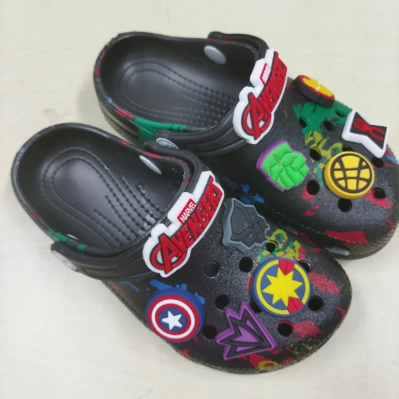 

New movie merchandise Marvel summer slippers breathable and cool hole shoes beach outdoor indoor children's slippers gifts