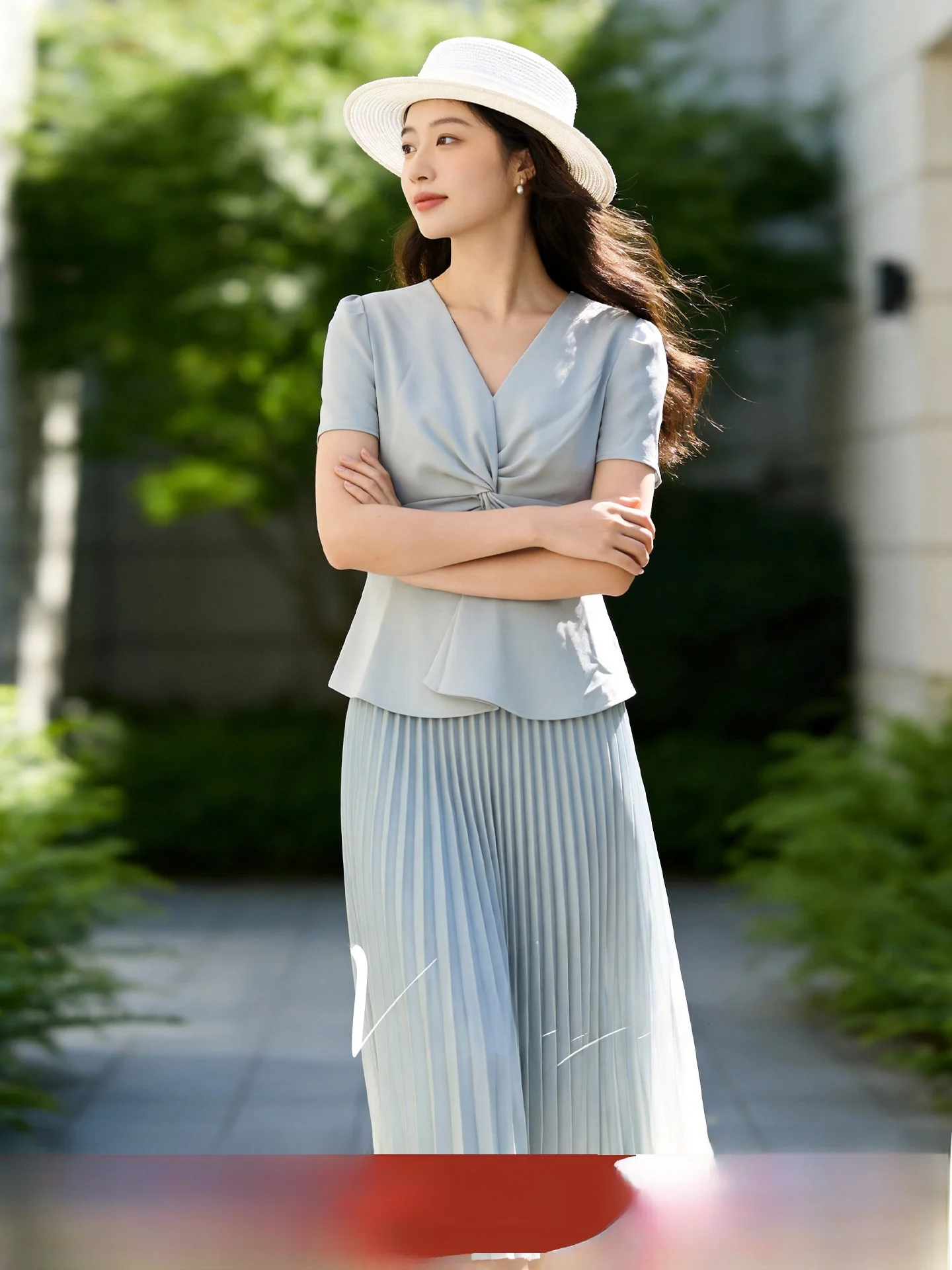 

plus Size Women's Outfit Summer New Design Knot Waist Cinched Top Drapey Midi Skirt Fashionable Two-Piece Set V-Neck High Wai...