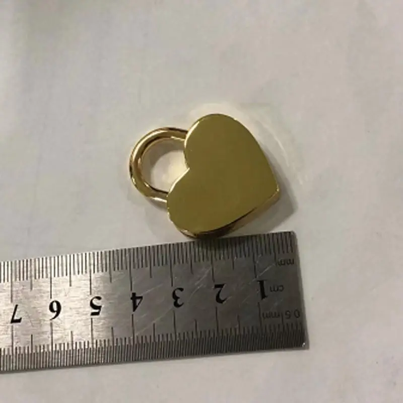 Canillas Vintage Mini Heart E06B con deseos metal llave Decoración caja joyería con cerradura