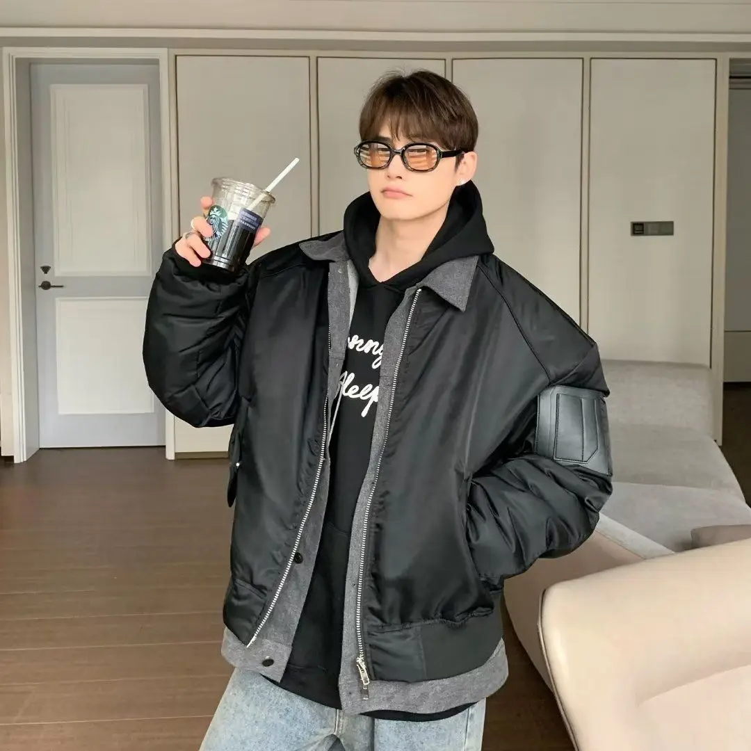 Nische trendige Marke, Spleißdesign, gefälschte zweiteilige Revers-Baseballuniform, lockere, vielseitige Fliegerjacke für Herren