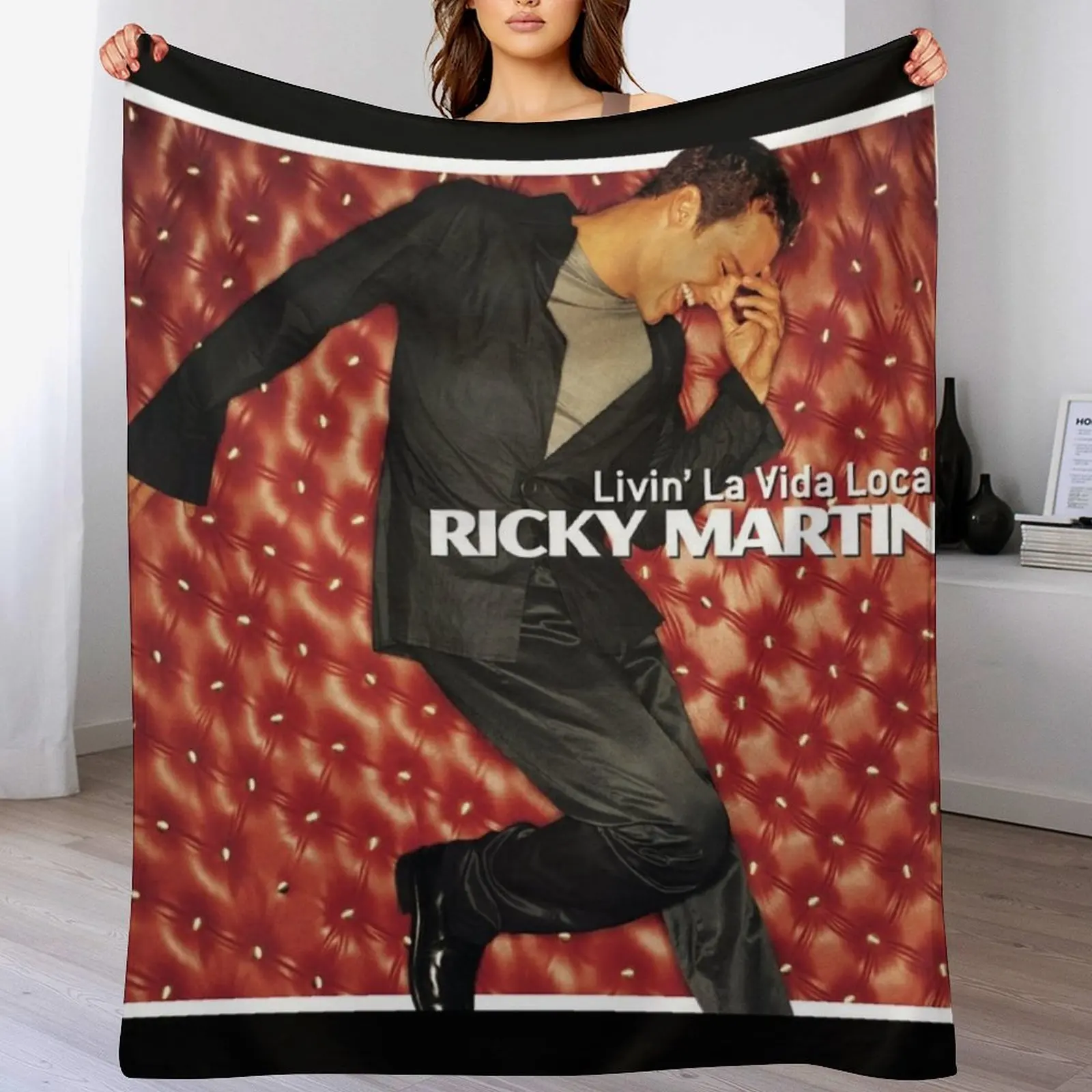 

Ricky Martin livin la vida loca Throw Blanket Picnic anime Luxury Decoratives Blankets