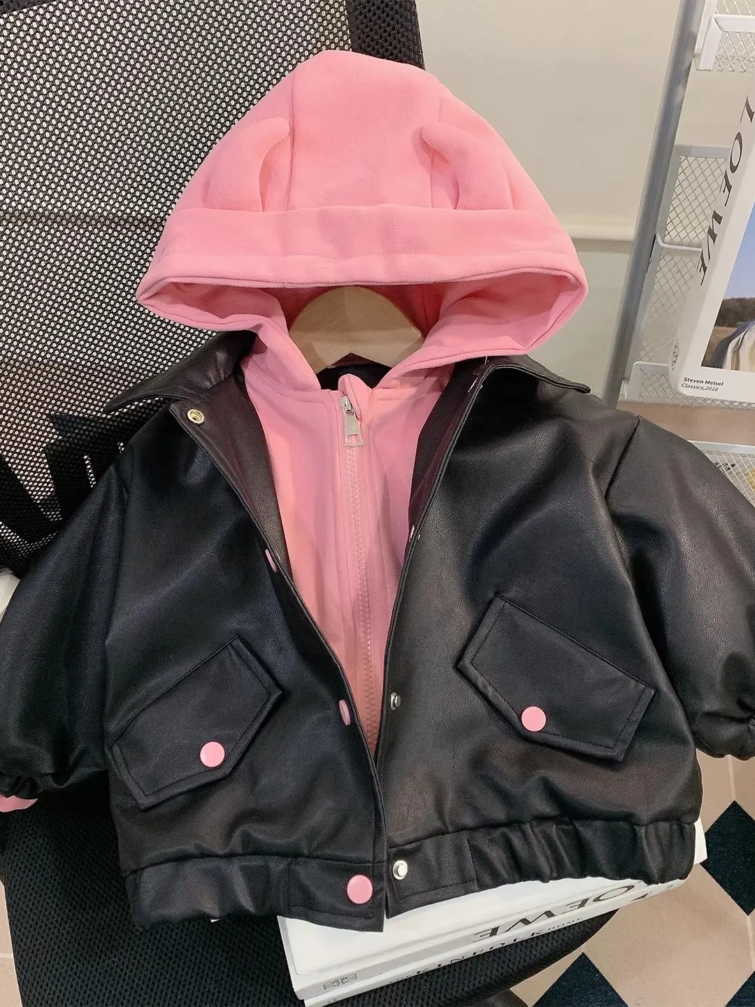 

Модная детская кожаная куртка для девочек, весенне-осенняя верхняя одежда на молнии с длинными рукавами, приталенный крой