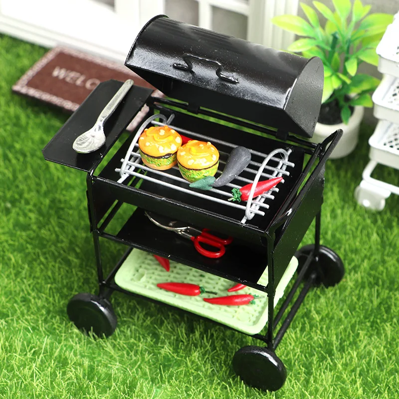 Juego de barbacoa de metal en miniatura para casa de muñecas a escala 1:12, estante cuadrado para barbacoa con parrilla al aire libre + carrito de juguete |   Accesorios de decoración DIY para juego de imitación