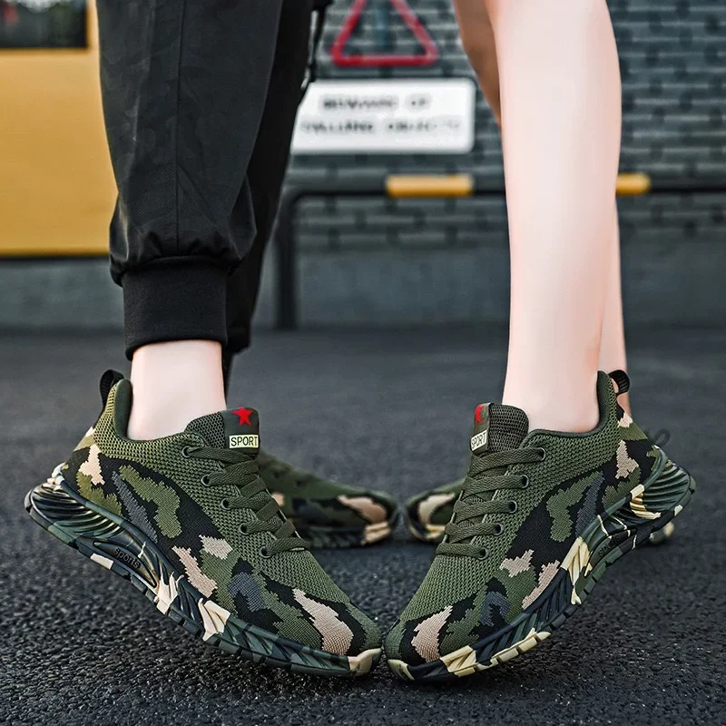 Camouflage Shoes for Men Outdoor Climbing Working Shoe Mesh Breathable Casual Shoes Non Slip Sneaker Hiking Shoes for Women 2024