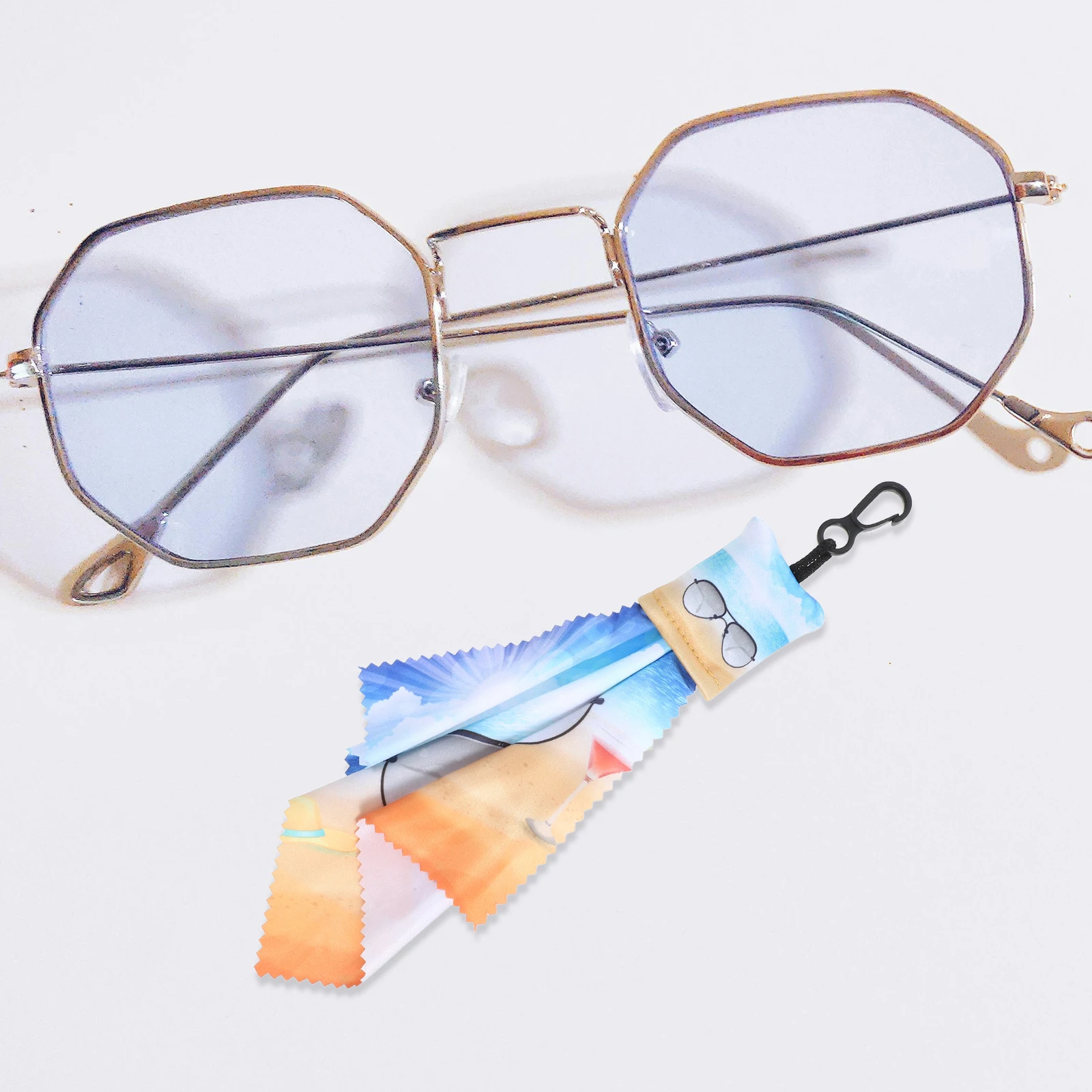 

Glasses Cleaning Keychain Eyeglasses Cleaner Soft Material Lens Wipes Glass Cloth For Cleaning Cloth For Travel Reusable