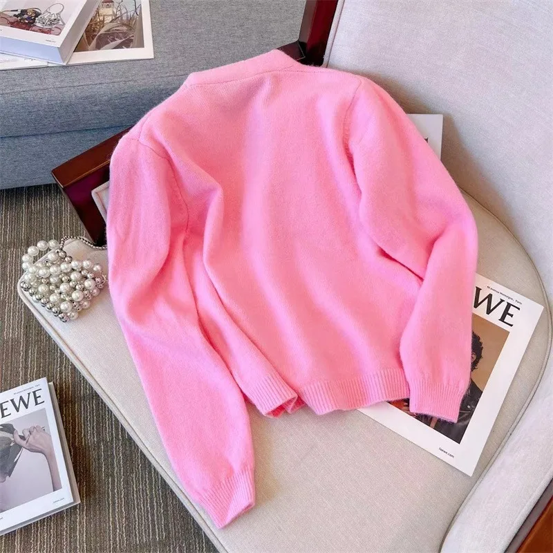 

Новинка 2025, осенне-зимний короткий вязаный кардиган, женский свитер R, свободный толстый универсальный свитер с v-образным вырезом, женский трикотаж, верхняя одежда, топ