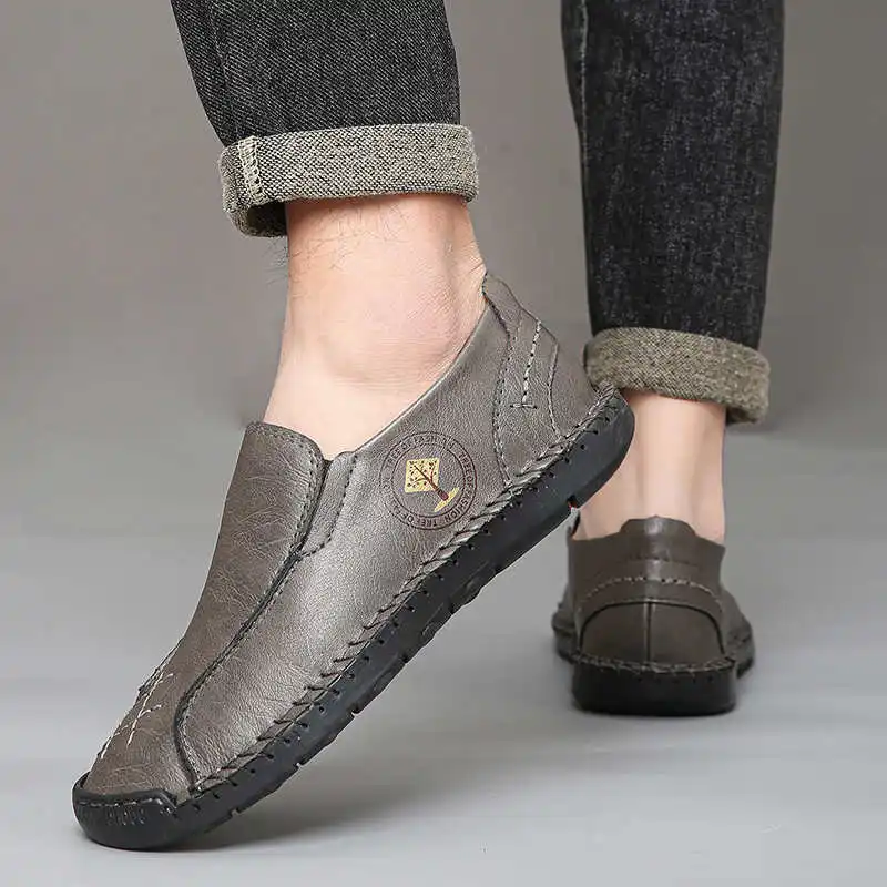 Piattaforma autunno-primavera Scarpe eleganti casual da uomo Stivali Scarpe da uomo Running Tennis Uomo Sneakers Sport Luxe Regali a basso costo