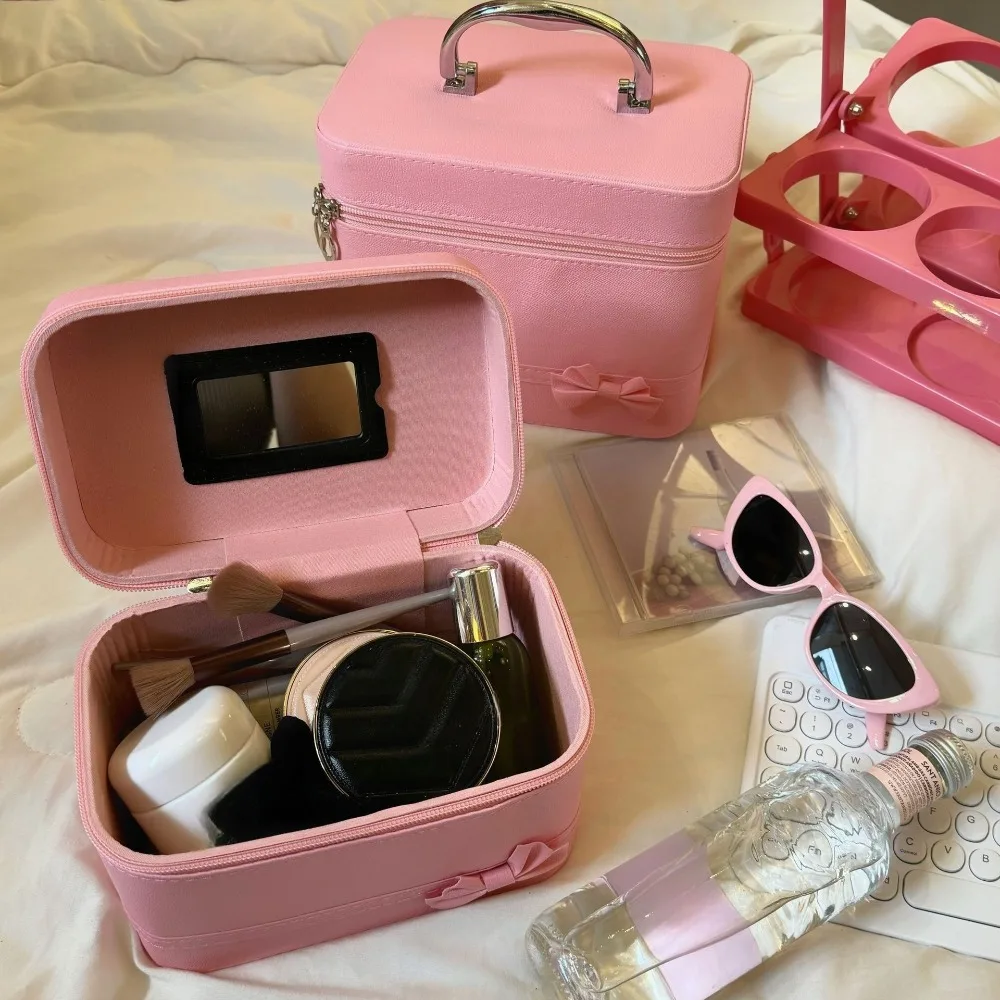 

Pink Bow PU Leather Makeup Bag Portable Alloy Handle Skincare Product Storage Box Multifunctional Waterproof