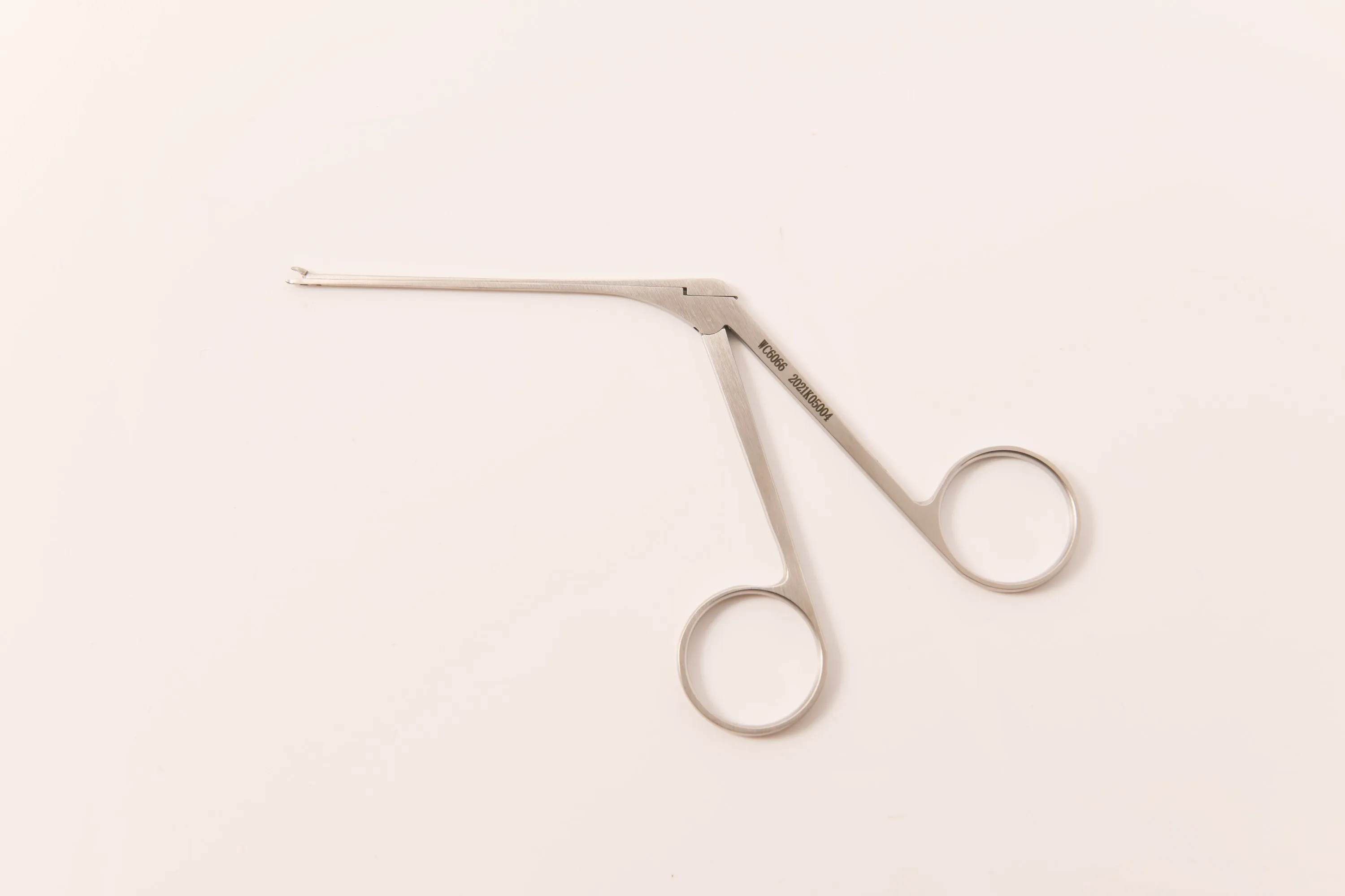 

0 degree 0.5*0.8mm Oval mouth ear clamp basic instruments for ear surgery ent veterinary endoscopy