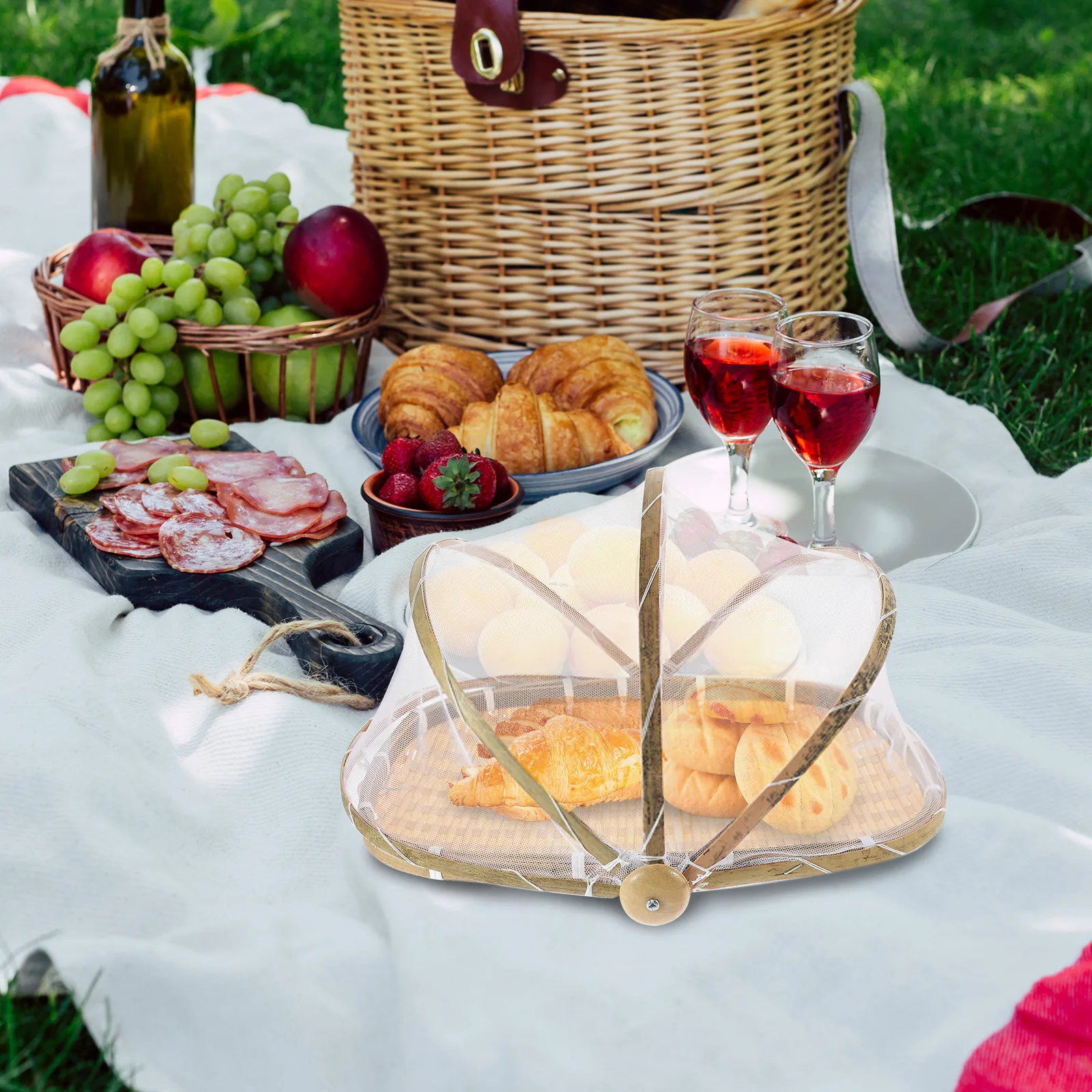 

Bamboo Woven Basket With Gauze Food Cover Fruit Vegetable Storage Kitchen Organizer Serving Tray For Bread Desserts Picnic