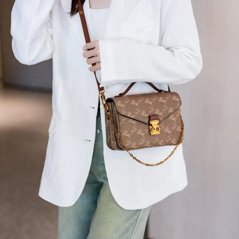 

Women's Messenger Bag Made Of Wildcat-Print Leather Featuring Liechtenstein Casual Vintage Lightweight Soft Daily Look