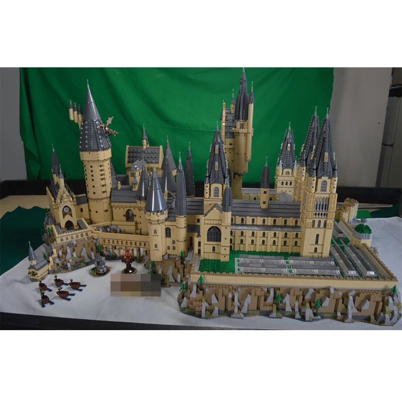 MOC-Grand château d'architecture de film célèbre, modèle de nuits de construction, assemblage de vues de rue, collection créative, jouets en briques pour enfants