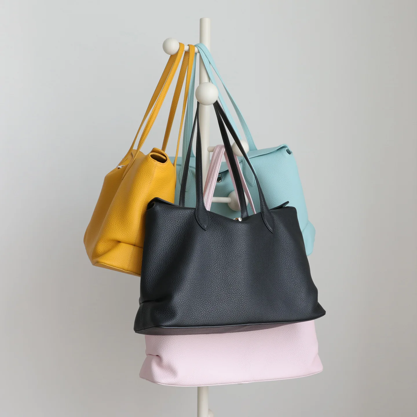 

Новая модная сумка-тоут 2026 года из натуральной кожи (первый слой) в минималистичном стиле, универсальная, для повседневного использования, большая вместимость