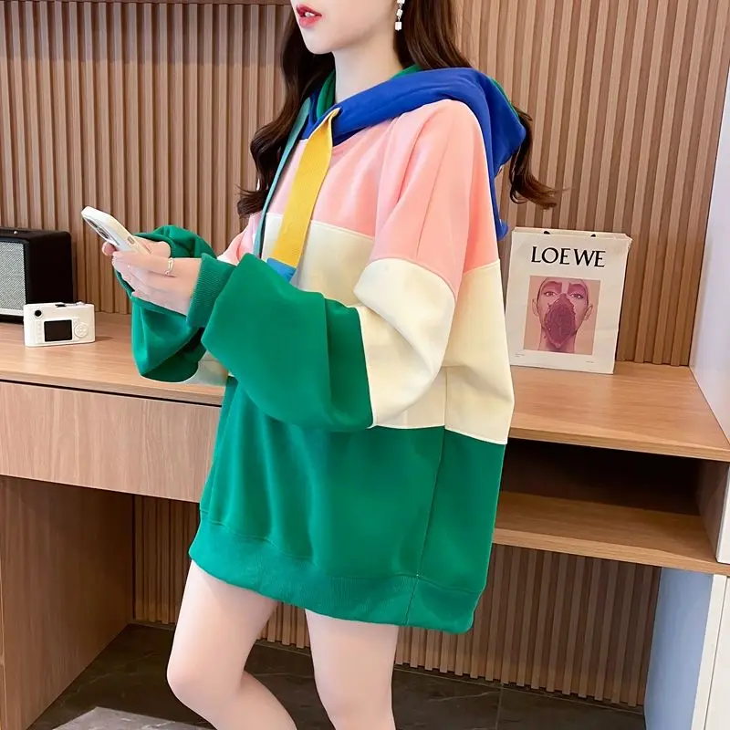 

Personalized Contrasting Color Strap Splicing Mid Length Hooded Sweatshirt for Women Korean Casual Color Printed Loose Top