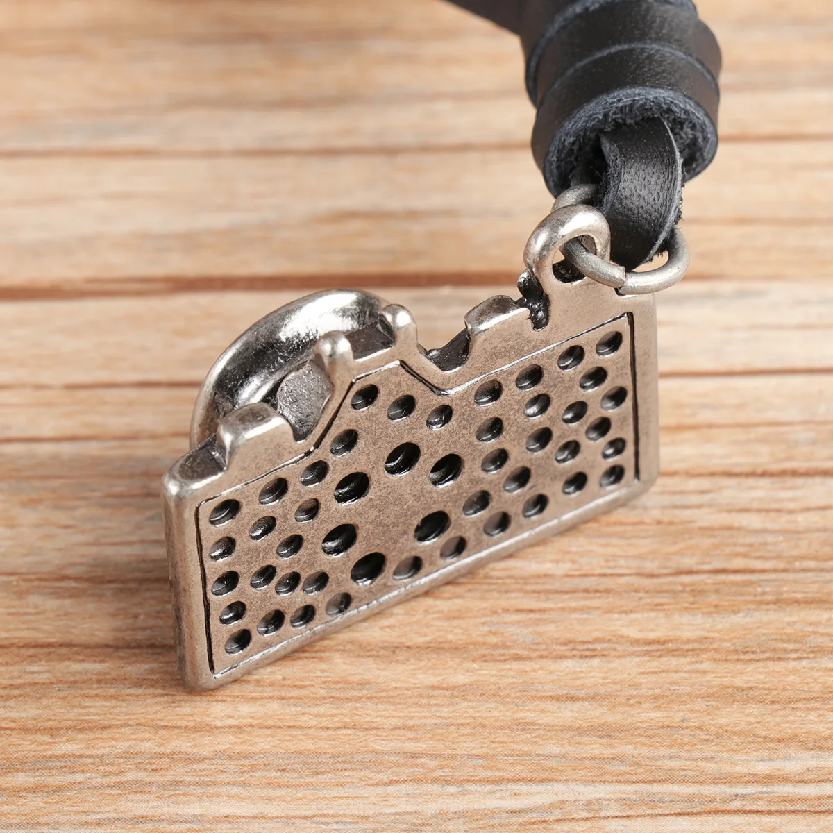 

Camera Necklace Vintage Style Real Adjustable Chain Pendant for Him Her Unique Romantic Present for Special