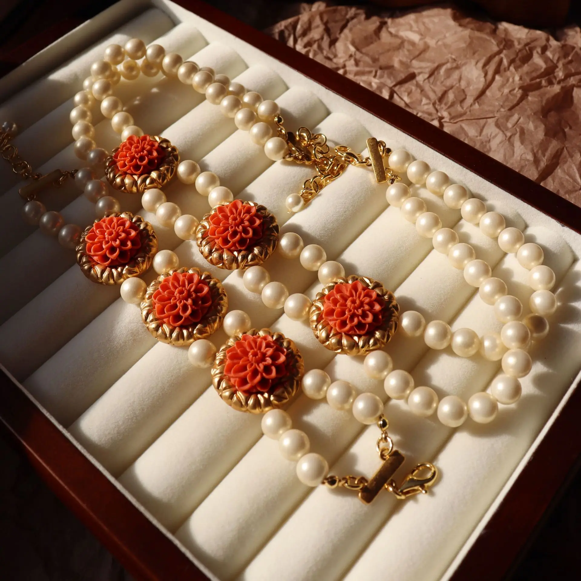 Vintage Natural Red Stone Shell Pearl Necklace For Women Jewelry Runway Party T Show Fancy Trendy Boho INS Japan