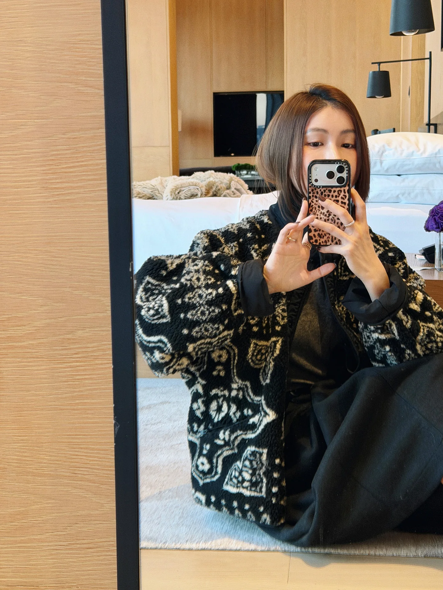 

Двусторонняя утепленная теплая куртка из нейлона с винтажным мехом и интарсией, водонепроницаемая, антистатическая, для женщин