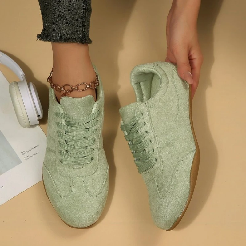 Women's Casual Flat-soled Non-slip Wear-resistant Sport Shoes Spring Autumn Round-toe Soft and Comfortable Women Single Shoes view 5