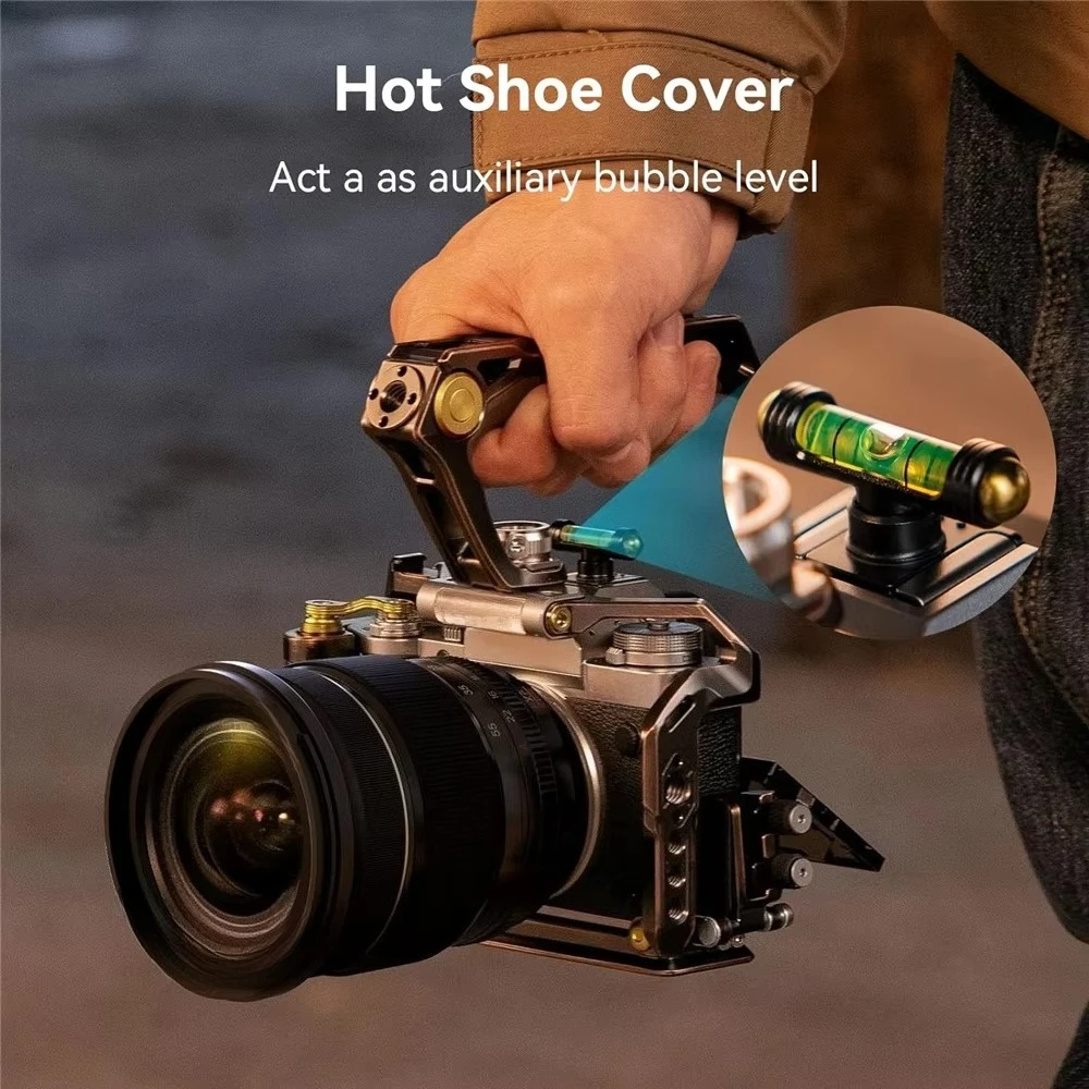 قفص SmallRig X-T5 القديم لـ X-T5، مع غطاء الحذاء الساخن مع مستوى الفقاعات، 3/8 بوصة - 16 فتحة تحديد موقع